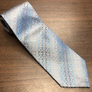Beautiful Blue & Silver Silk Tie - Van Heusen